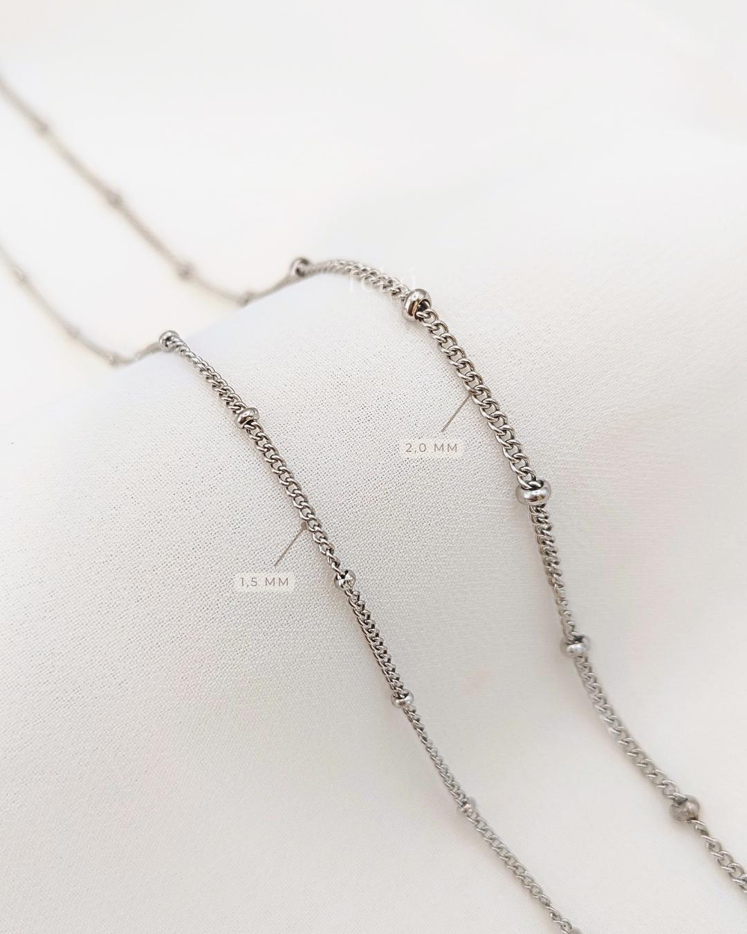 Base collana Sfere piatte